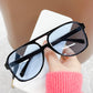 Occhiali da Sole Estivi Retrò e Leggeri con Protezione UV，Vintage Frame, Classic Style, All-Day Comfort. Perfect for Driving, Beach & Daily Wear! 😎🌞🛡️