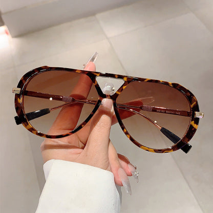 🔥2026 Hot Sale 65% OFF Only￡8.88✨⚡ 50K+ SOLD! 🎁😎🕶️ Lightweight Retro Summer Sunglasses With Uv Protection – Vintage Frame, Classic Style, All-Day Comfort. Perfect For Driving, Beach & Daily Wear! 🌊🚗✨